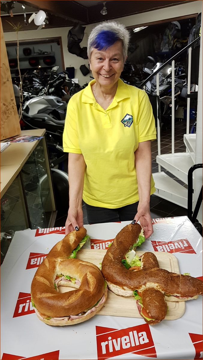 2019-03-19 19.32.18-1